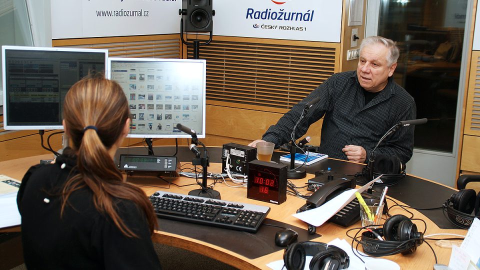 Stanislav Motl s Lucií Výbornou před začátkem rozhovoru