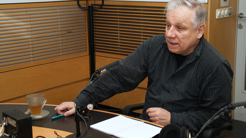 Stanislav Motl je autorem rozhlasového pořadu Stopy, fakta, tajemství