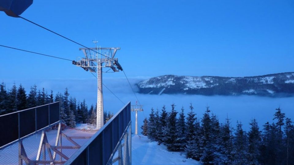 Horní stanice nové lanovky Sněžník leží ve výšce 1116 metrů nad mořem