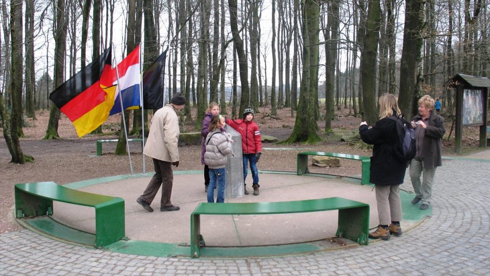 Holandské děti se o tomto místě učí ve škole, a tak si na něj přijely sáhnout