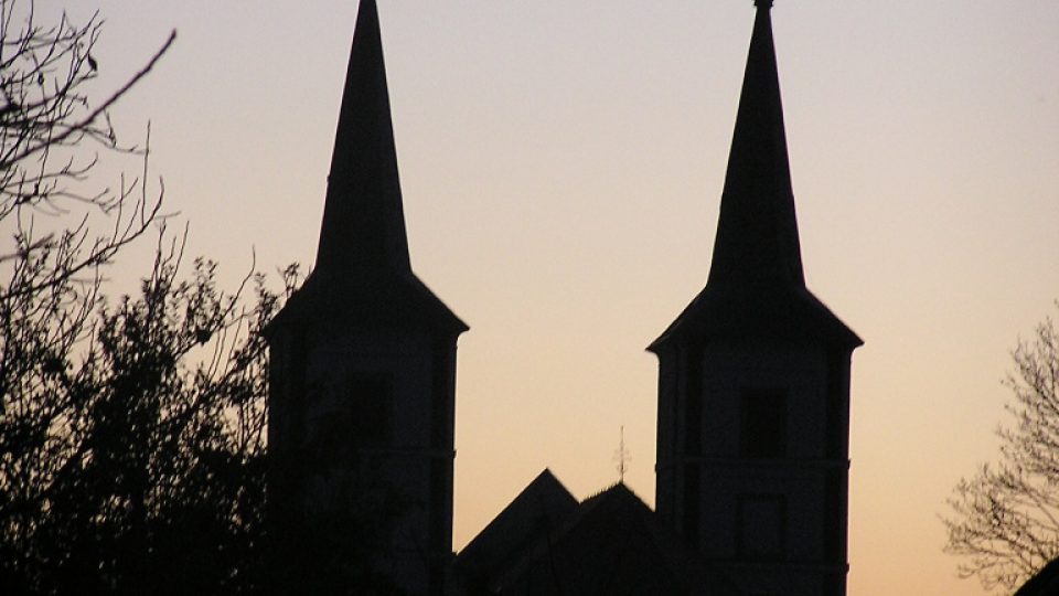 Kostel sv. Markéty v Podlažicích na podzim