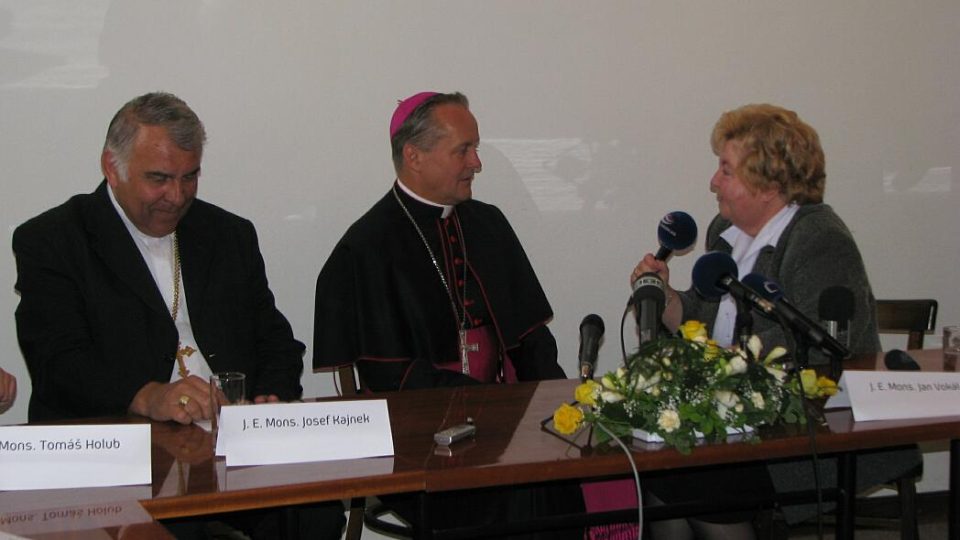 Natáčení rozhovoru se sídelním biskupem Janem Vokálem
