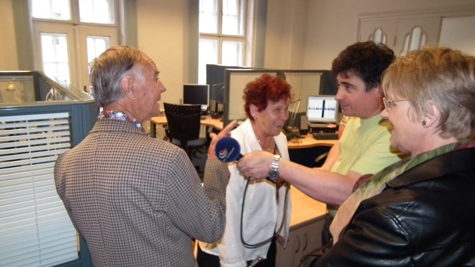 Artur Kubica v newsroomu zpovídá jednoho z návštěvníků Artur Kubica v newsroomu zpovídá jednoho z návštěvníků