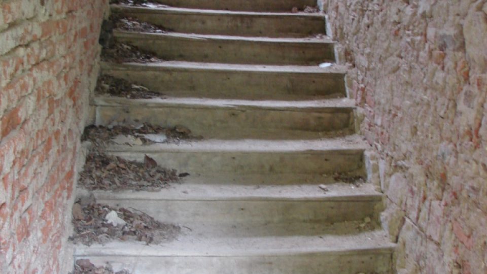 Zámeček Lipka - schodiště do prvního patra