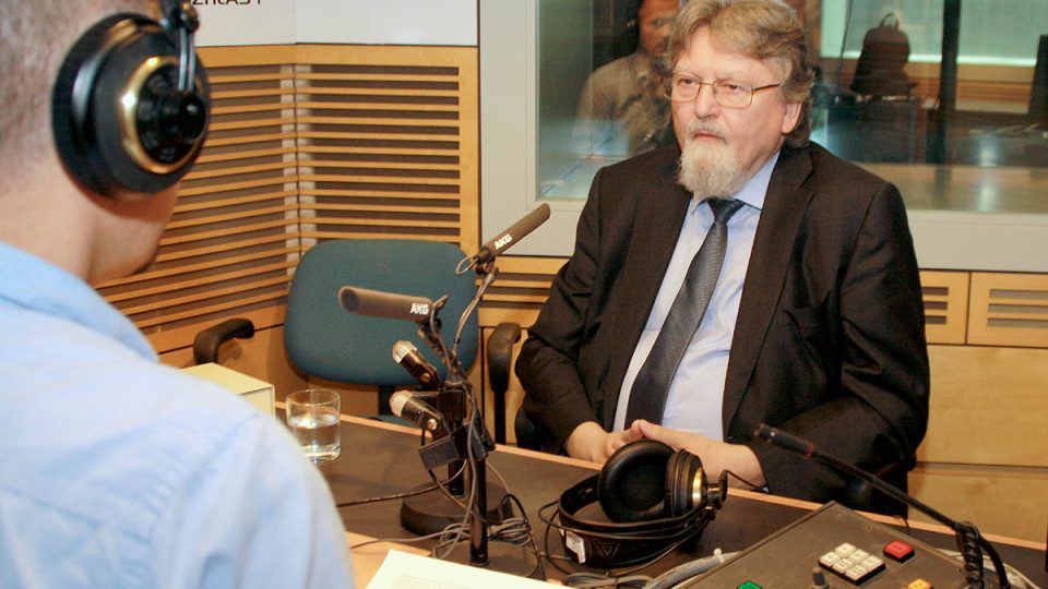 Bývalý europoslanec za německou Stranu zelených Milan Horáček byl hostem Dvaceti minut Radiožurnálu
