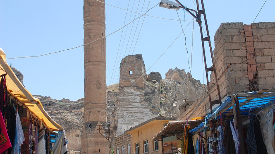 Dnes žije Hasankeyf převážně z turistického ruchu