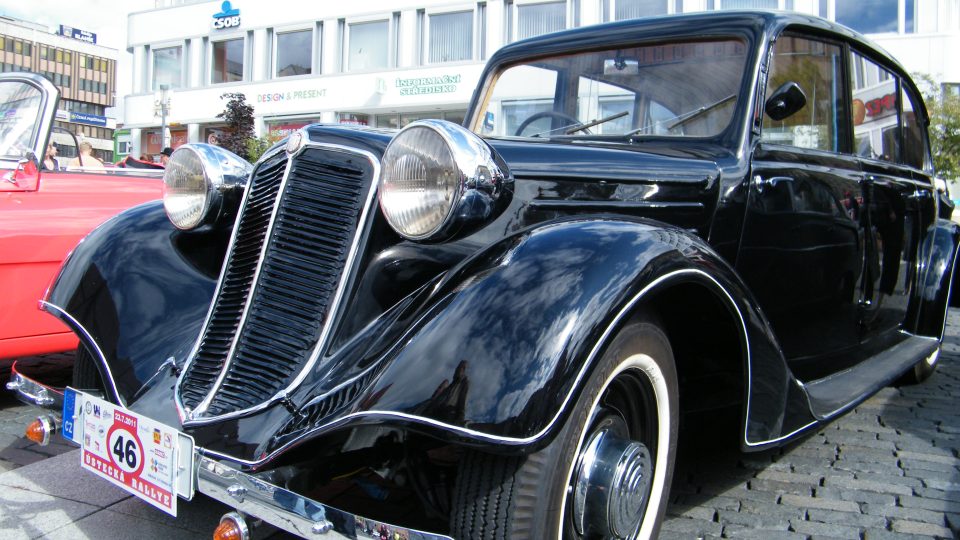 Tatra 75 z roku 1936 patří manželům Brablíkovým z Teplic