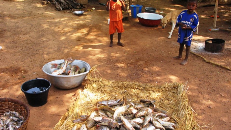 V Burkině Faso se vaří na ulicích, uvnitř domů je to kvůli horku takřka nemožné