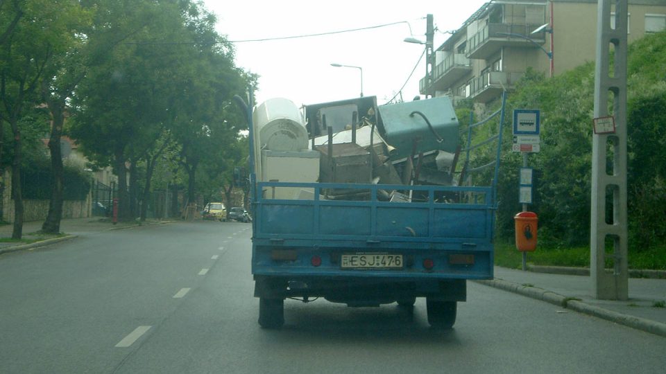 Mezi cenné úlovky patří železo a nábytek