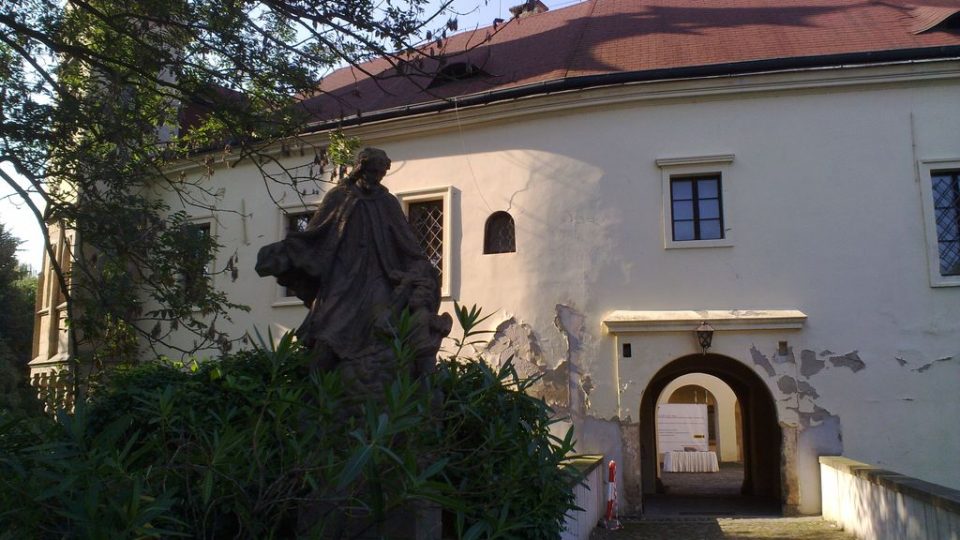 Roztoky u Prahy - rekonstrukce renesančního zámku (4)