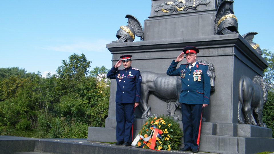 Vzpomínka na bitvu u Chlumce - ruský pomník v Přestanově