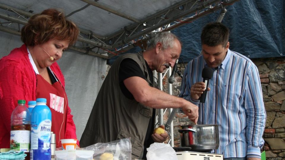 Oldřich Navrátil v Pochoutkách (1)