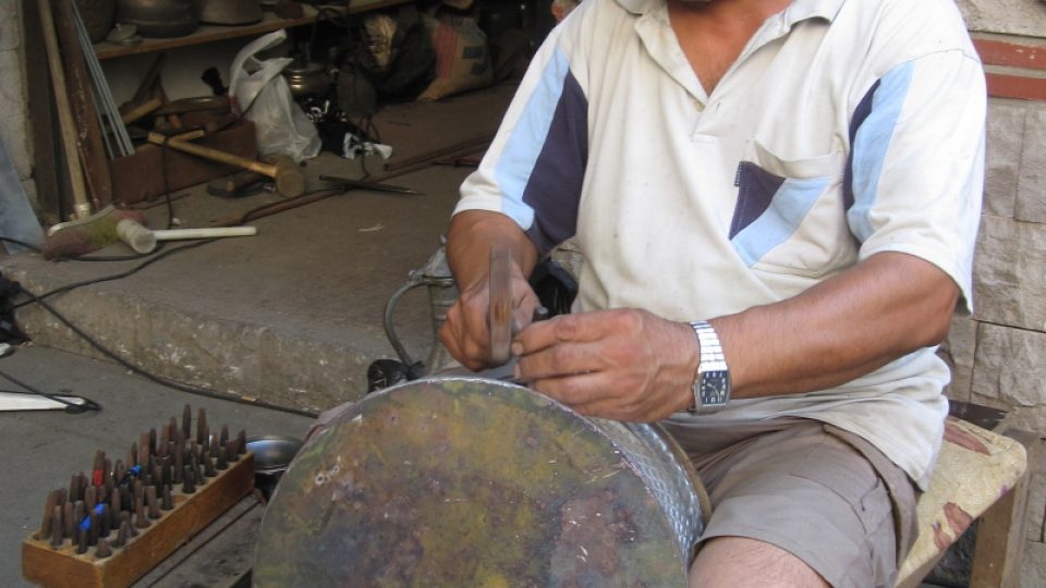 Haydar Demir zdědil mědikovecké řemeslo po otci