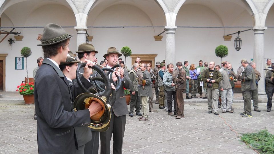 Mezinárodní setkání sokolníků na zámku v Opočně