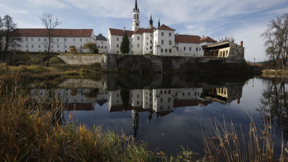 Výzkum Rožmberské hrobky v klášteře ve Vyšším Brodě