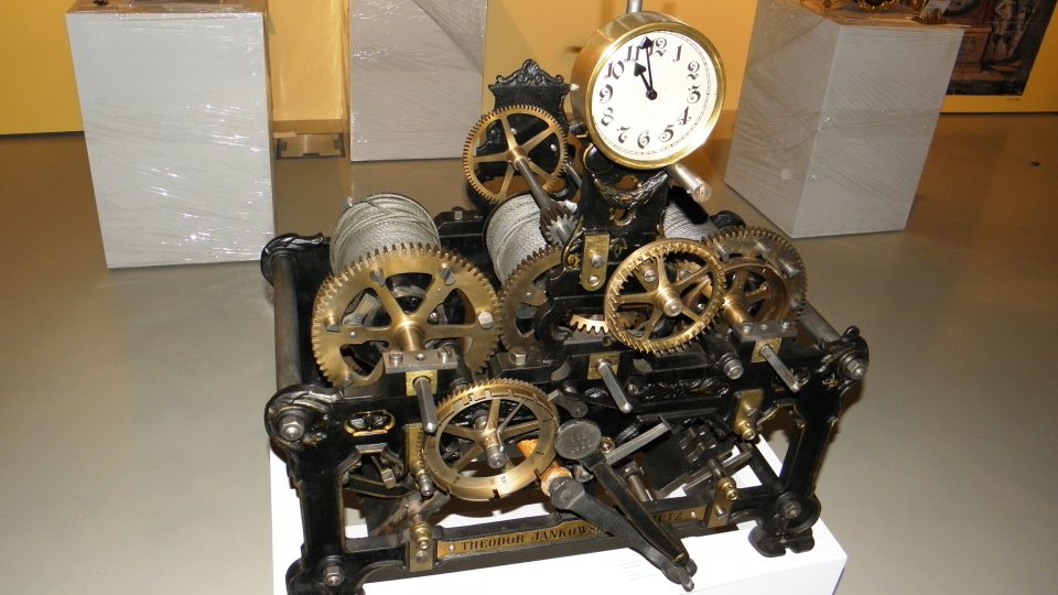 Expozice času - hodinový stroj