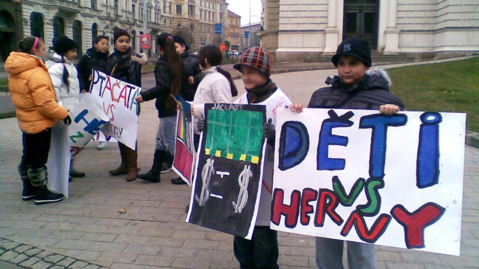 Brněnské děti protestovaly proti hernám ve městě