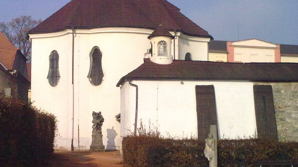 Vlastivědné muzeum sídlí v klášteře, jehož historie sahá až do 17. století
