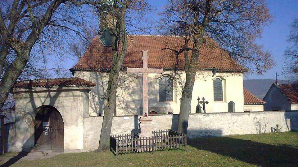 Jeden z tetínských kostelů připomíná významného českého světce Jana Nepomuckého