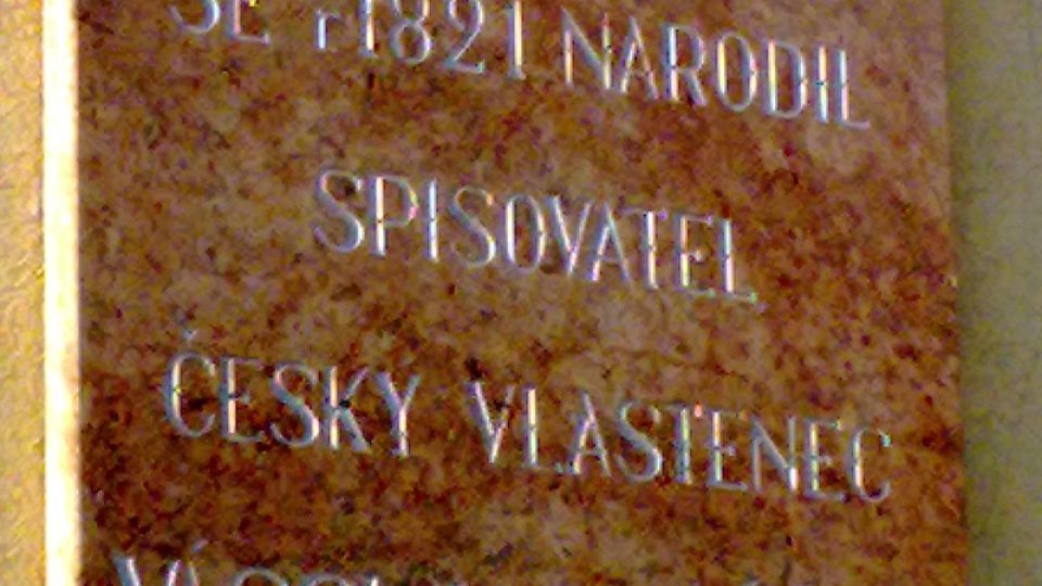 Pamětní deska připomíná spisovatele Vácslava Vojáčka