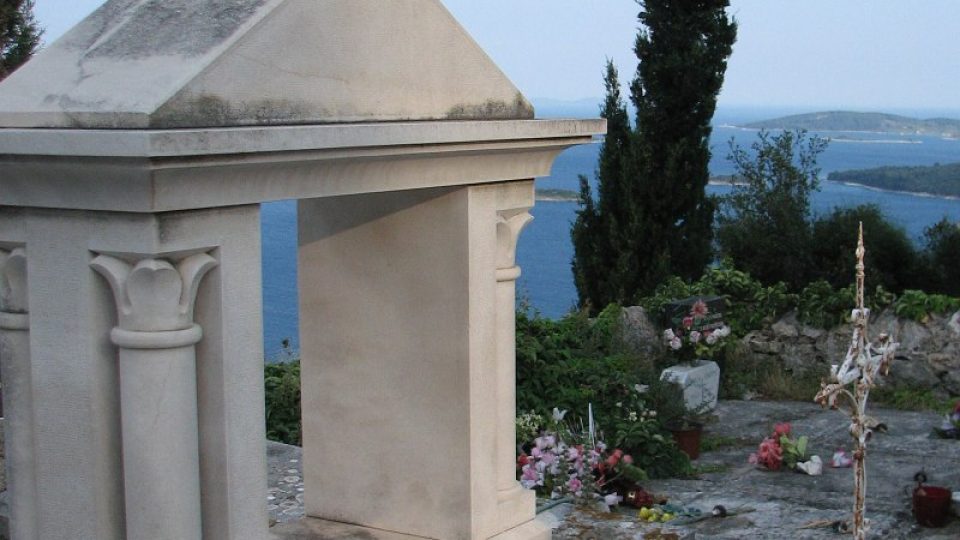 Hřbitov nad Jadranským mořem