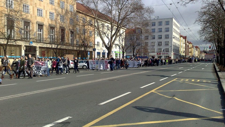 Protestní pochod studentů v Hradci Králové