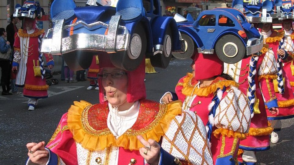 Tito tanečníci s autoklobouky přijeli z města Vilvorde