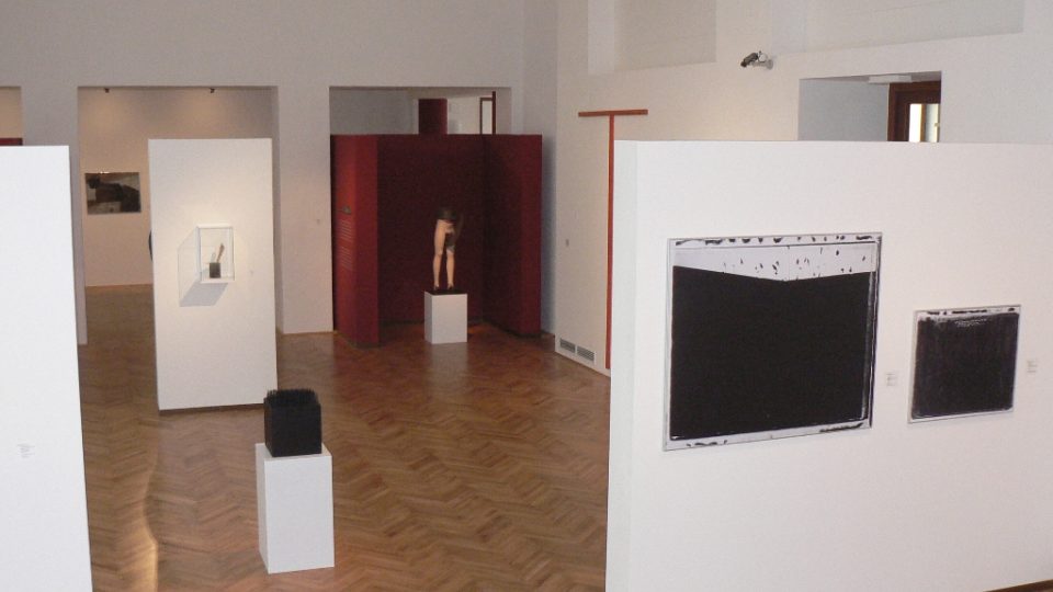 Pohled do expozice Lidické sbírky Pohled do expozice Lidické sbírky