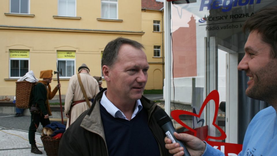 Jiří Klesnil, Atletika A. C. TEPO Kladno při rozhovoru s Patrikem Rozehnalem