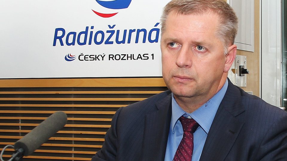 Petr Bendl přijal pozvání Štěpánky Čechové do Dvaceti minut Radiožurnálu