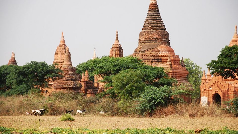 V průběhu dvou staletí v Baganu vyrostlo na 4,5 tisíce buddhistických stúp a pagod