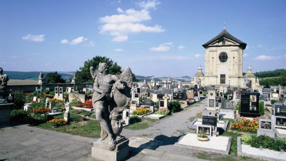 Barokní hřbitov ve Střílkách 