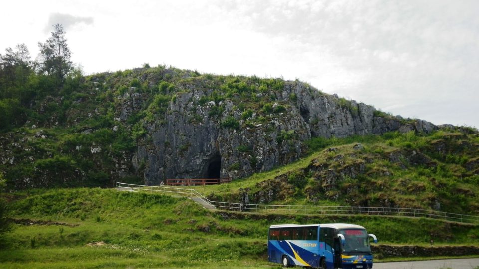 Vchod do jeskyně Balcarka v Moravském krasu