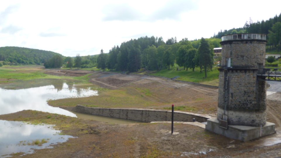 Luhačovická přehrada bez vody