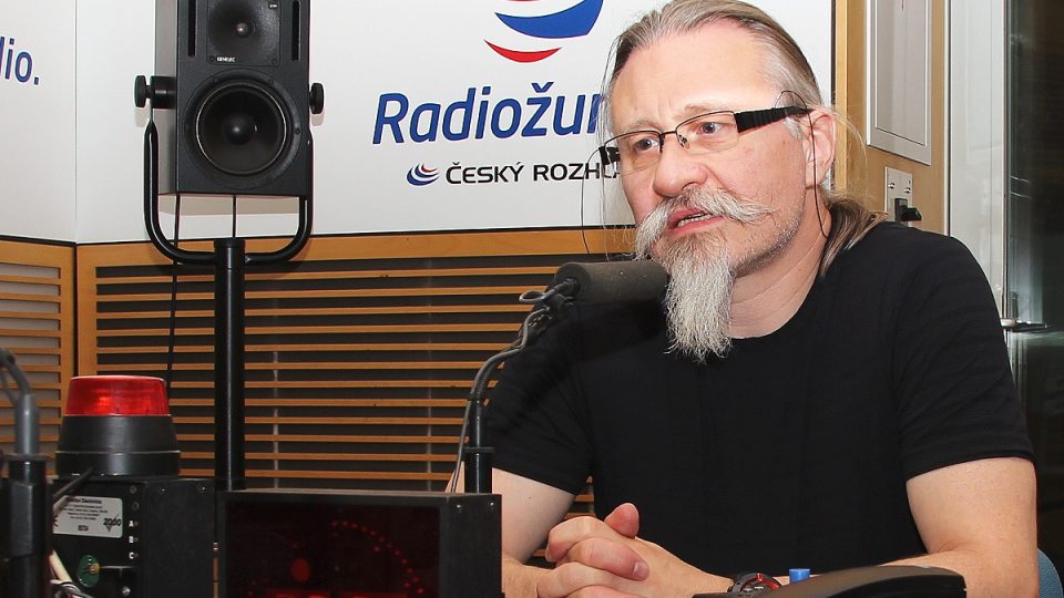 Architekt Roman Koucký přijal pozvání Štěpánky Čechové do pořadu Dvacet minut Radiožurnálu