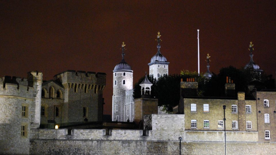 Každý večer se v Toweru koná Ceremoniál klíčů