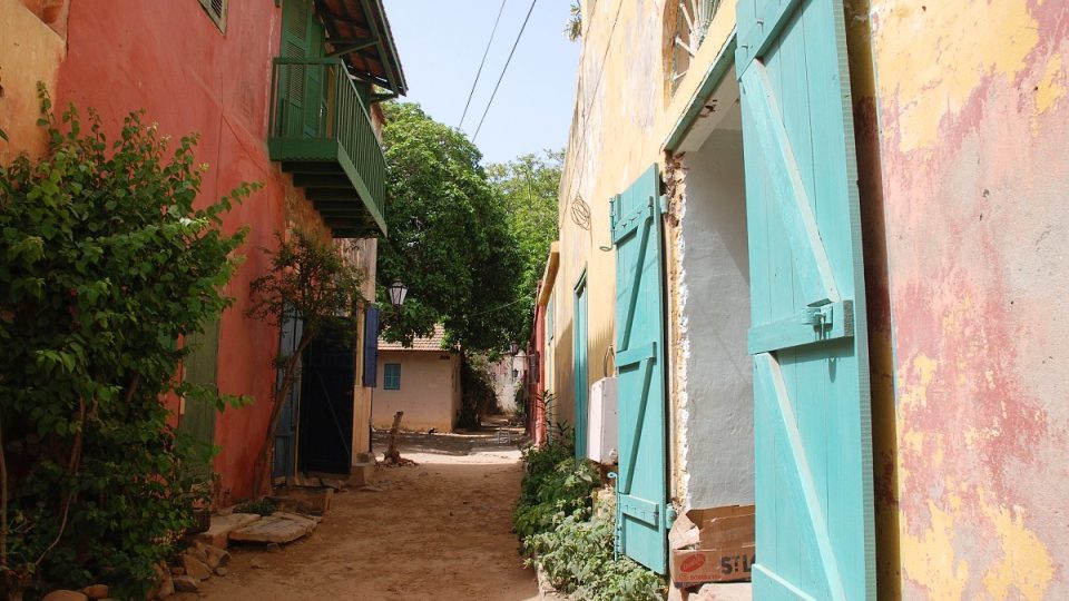 Ostrůvek Gorée je dnes poklidné, skoro až romantické místo
