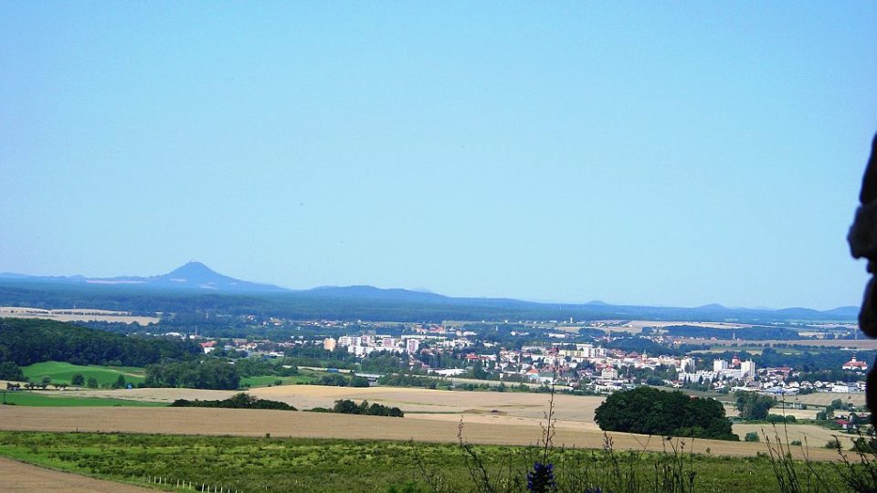 Pohled z hradu Valečov