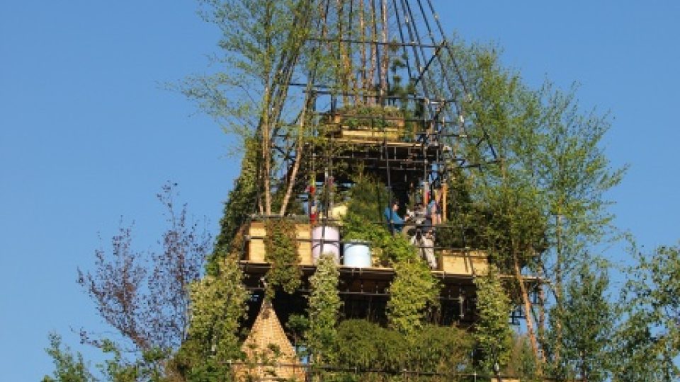 Chelsea Flower Show – zelená pyramida