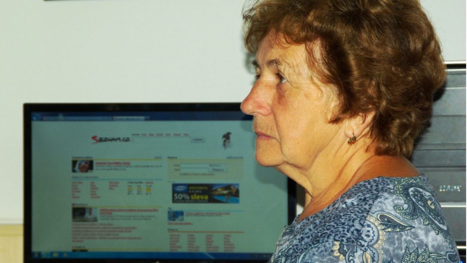 Účastnice počítačového kurzu v Novém Hrozenkově