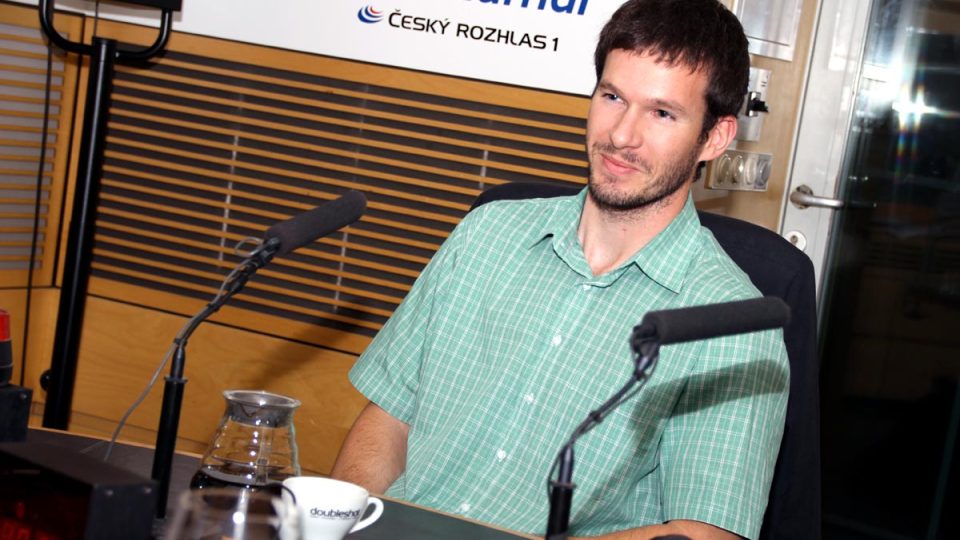 Jaroslav Tuček připravil před vysíláním kávu