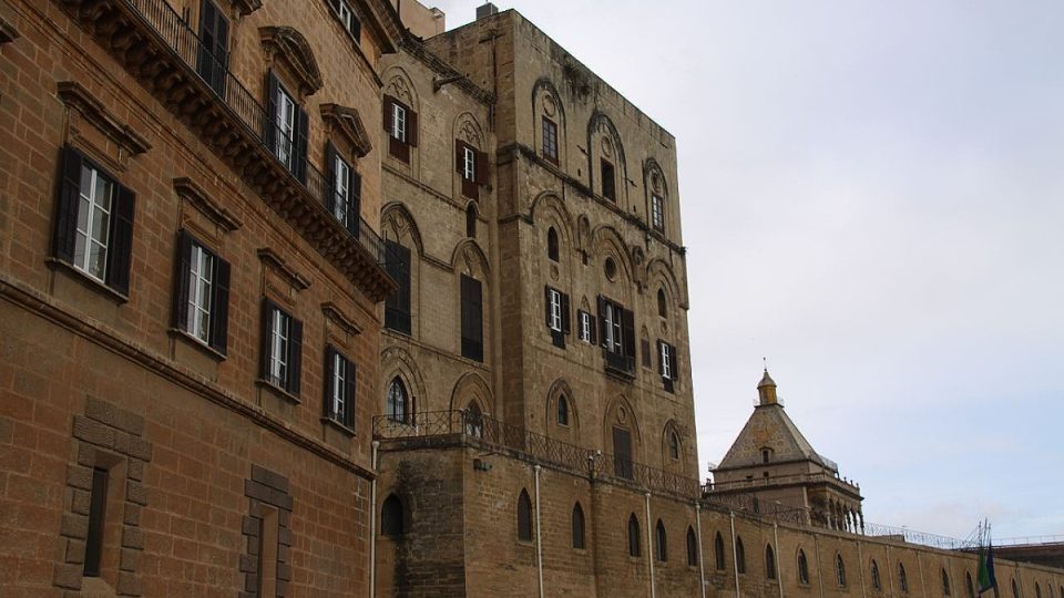 Normanský palác a věž Pisana