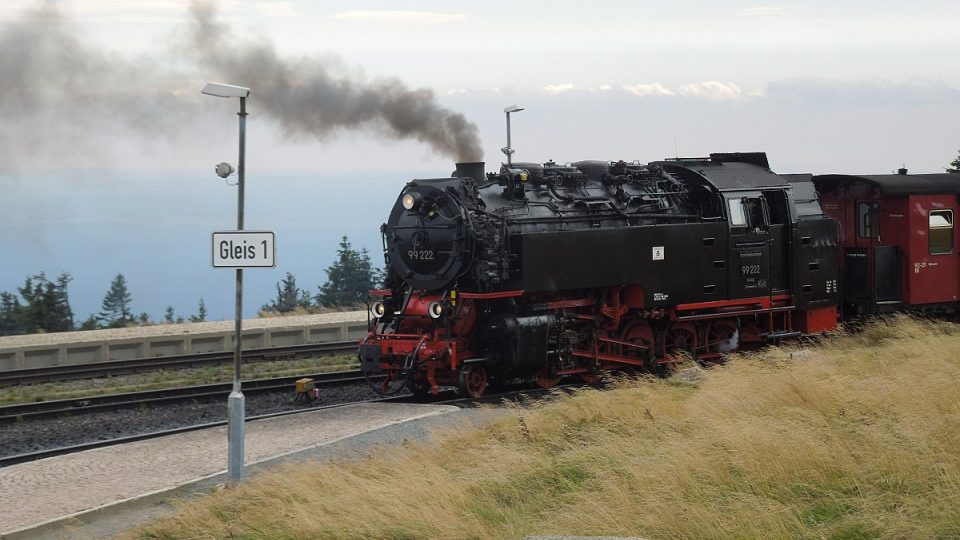 Národním parkem se smí i nadále jezdit parní lokomotivou