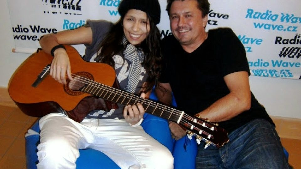 Philip Noha and Camila De Oliveira na Radiu Wave 02777013.jpeg