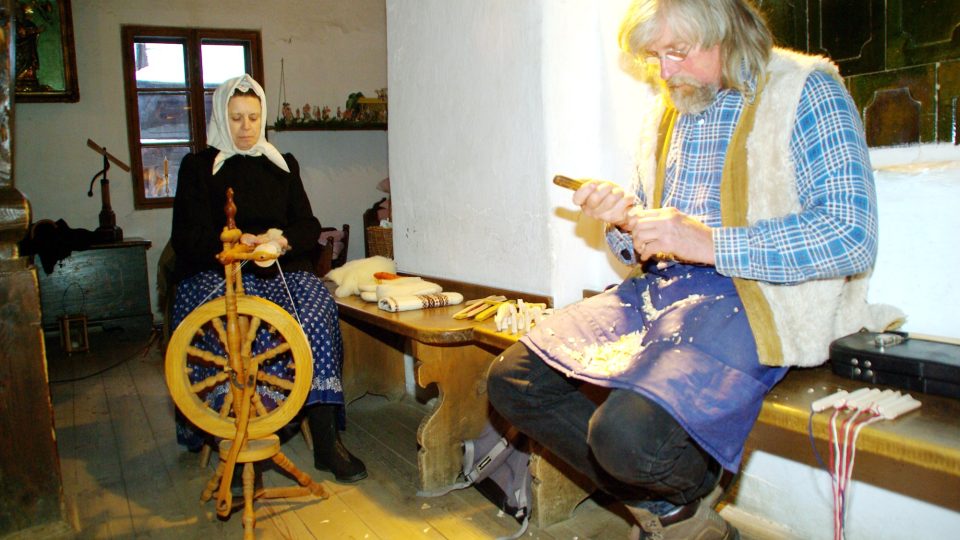 Ukázky lidových řemesel v Rožnovském muzeu