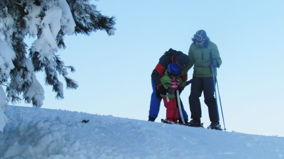 První krůčky na lyžích na Fajtově kopci