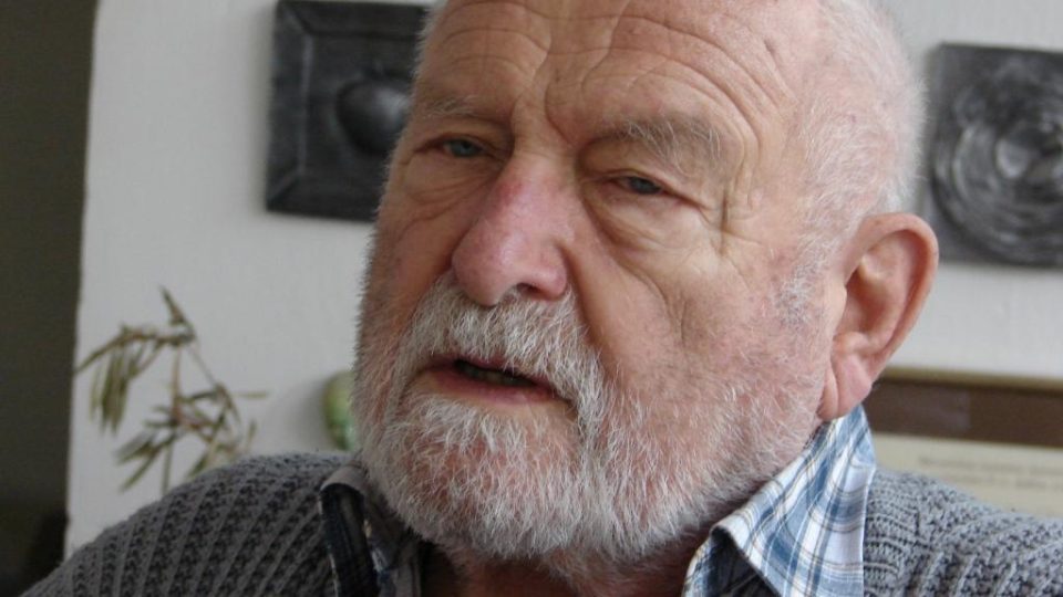 Olbram Zoubek ve svém ateléru