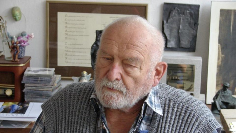 Olbram Zoubek ve svém ateléru