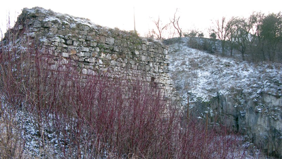 Výběr z fotografií zříceniny hradu Tetín v prosinci 2008