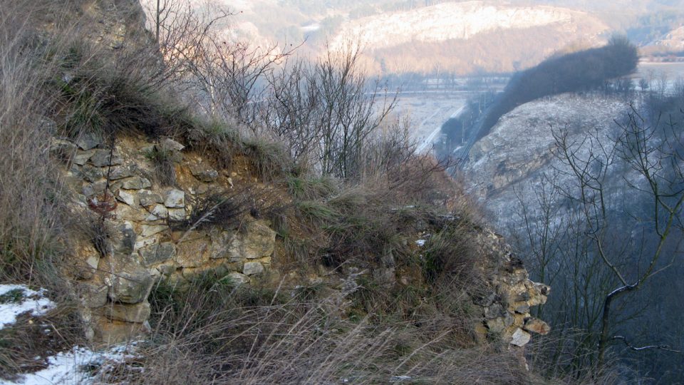 Výběr z fotografií zříceniny hradu Tetín v prosinci 2008